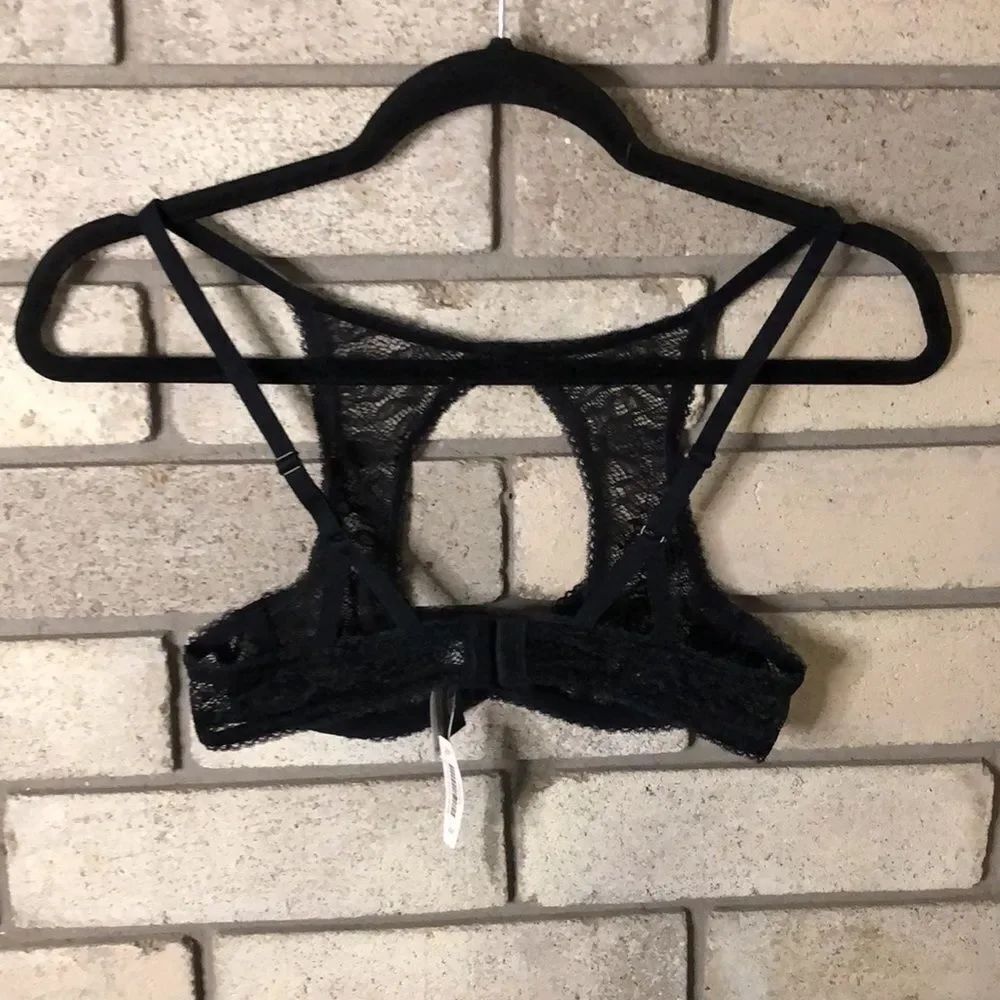 3for$20 bra- underwire - Picture 2 of 3